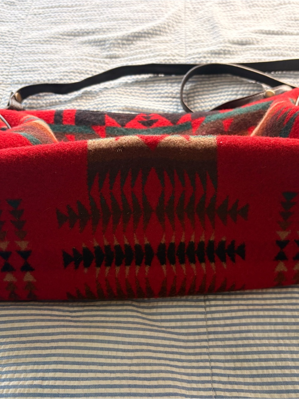 Pendleton Wool Shoulder Bag Southwestern Red Leather Trim Crossbody - Picture 4 of 10